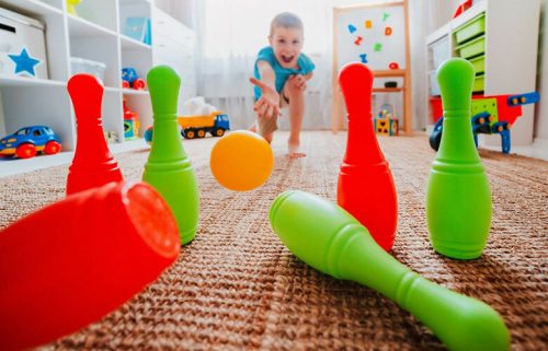 Спортивные игры и инвентарь из пластика